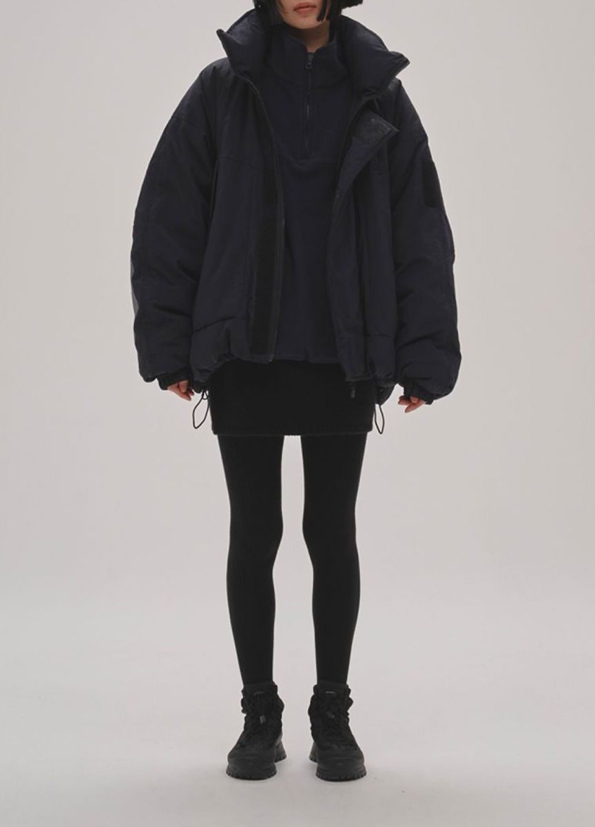 輕柔絨面半拉鍊上衣(附圍巾)